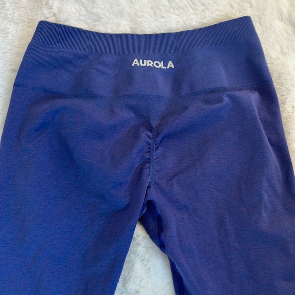 Sold out color Very Peri AUROLA Seamless Scrunch Leggings Tummy Control - Picture 4 of 6